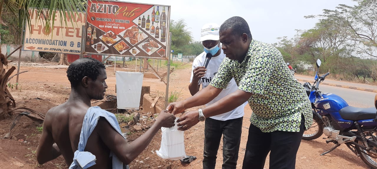 ThinkAid Foundation Feeds Mentally Challenged Persons On The Streets Of Berekum Municipality